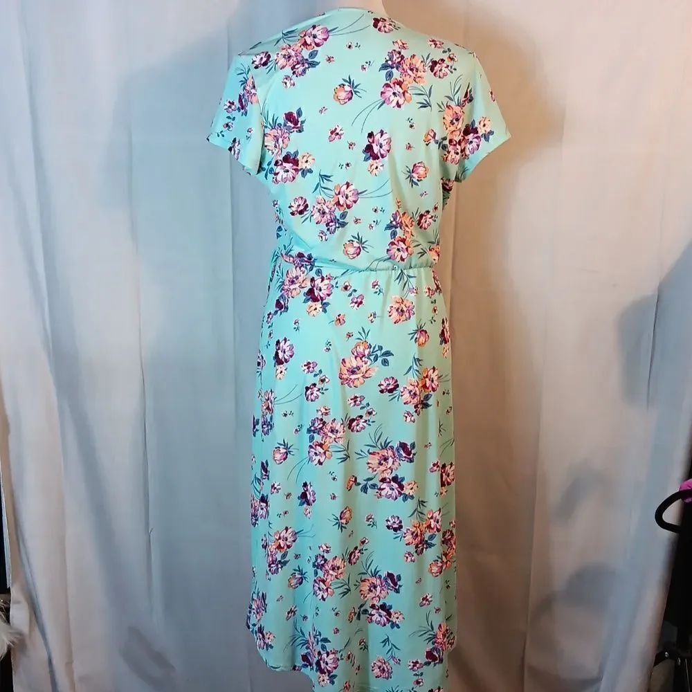 Kristin Nicole Floral Dress - Picture 3 of 5